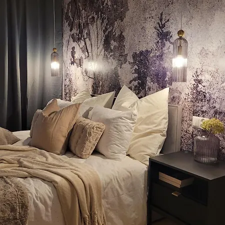 Apartment 25