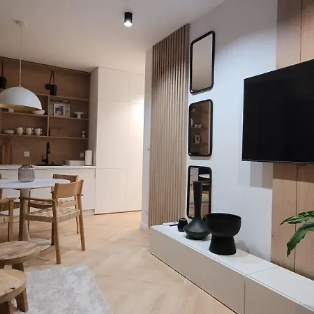 25 Apartment