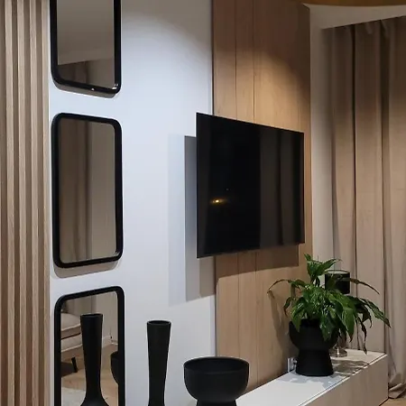 25 Apartment